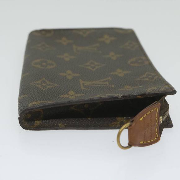 LOUIS VUITTON Monogram Bucket PM Pouch Accessory Pouch LV Auth 63476 - Picture 3 of 16